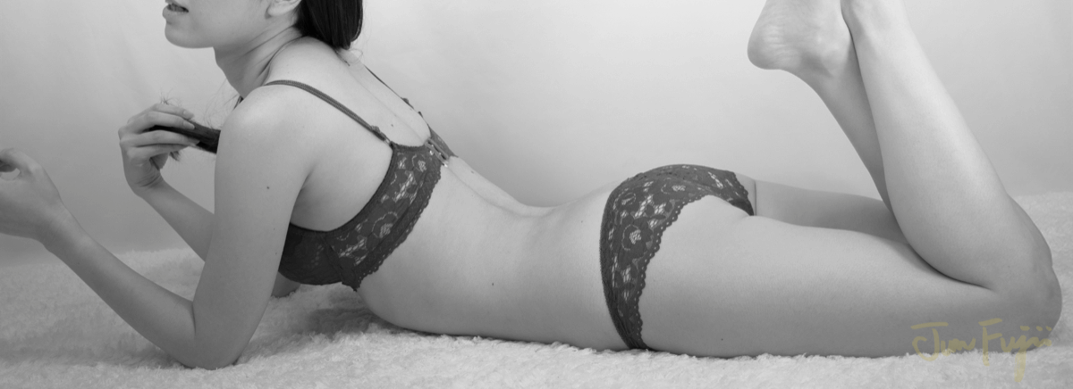 JUN's Works|Shizu-Top01-BW