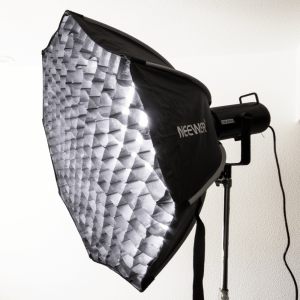 3STARS STUDIO｜撮影機材：LEDビデオライト（NEEWER CB200B 210W）